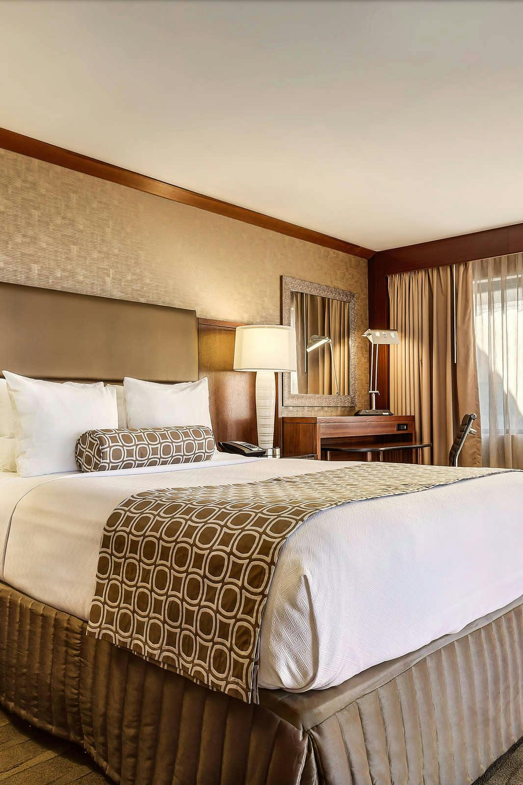 Hotel Crowne Plaza Foster City photo 1