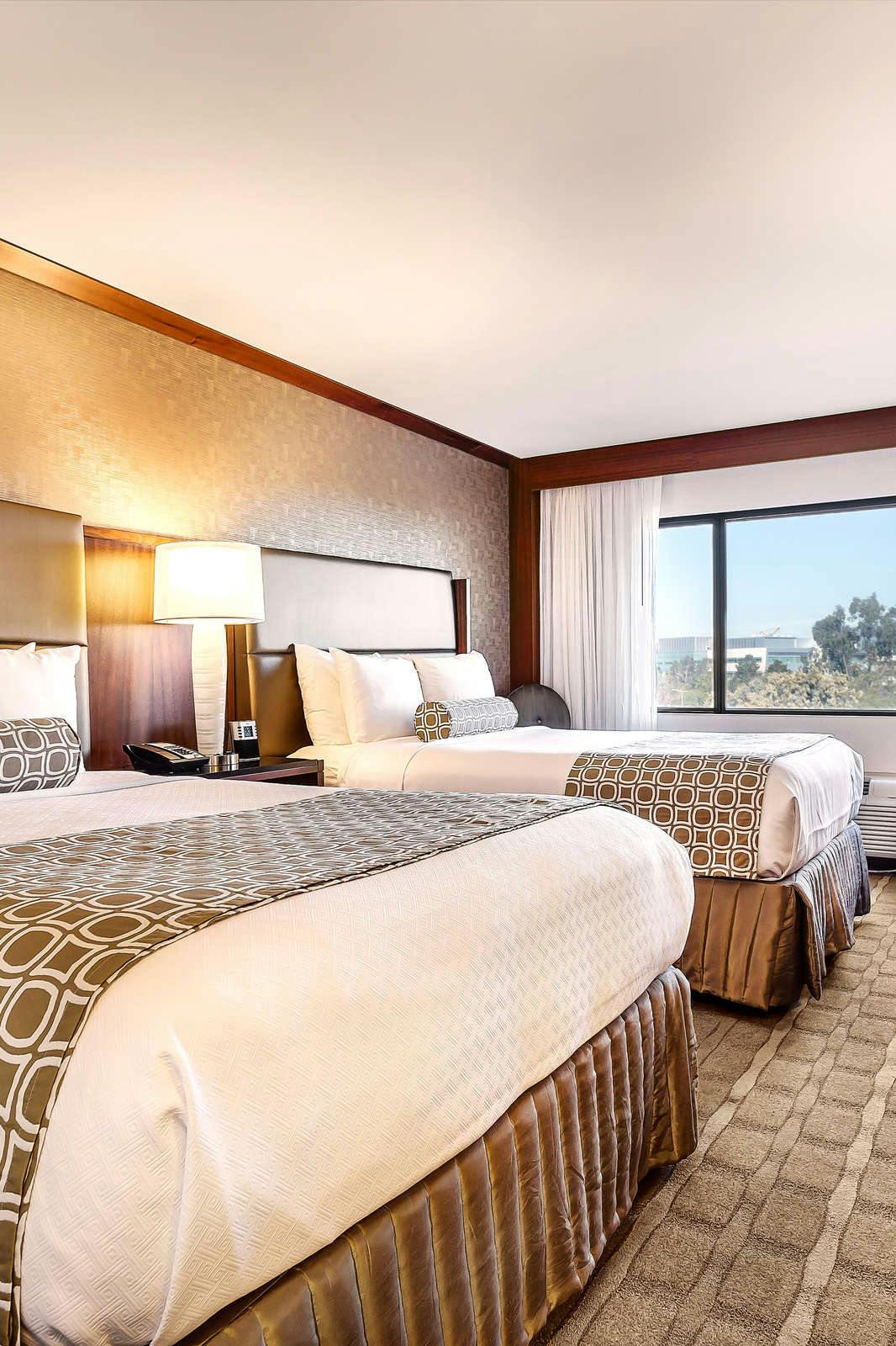 Hotel Crowne Plaza Foster City photo 2