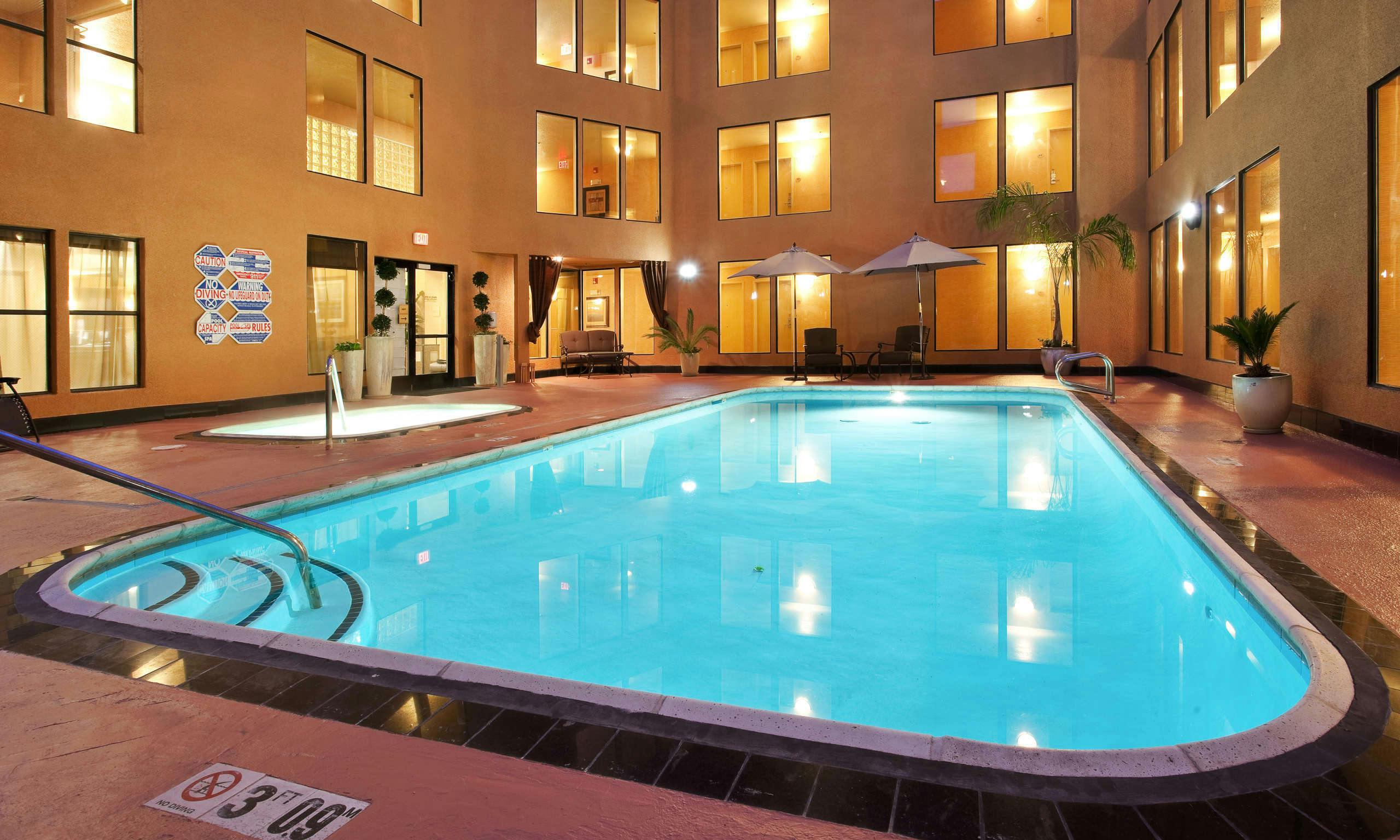 Holiday Inn Express Union City