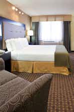 Hotel Holiday Inn Express Union City photo 3