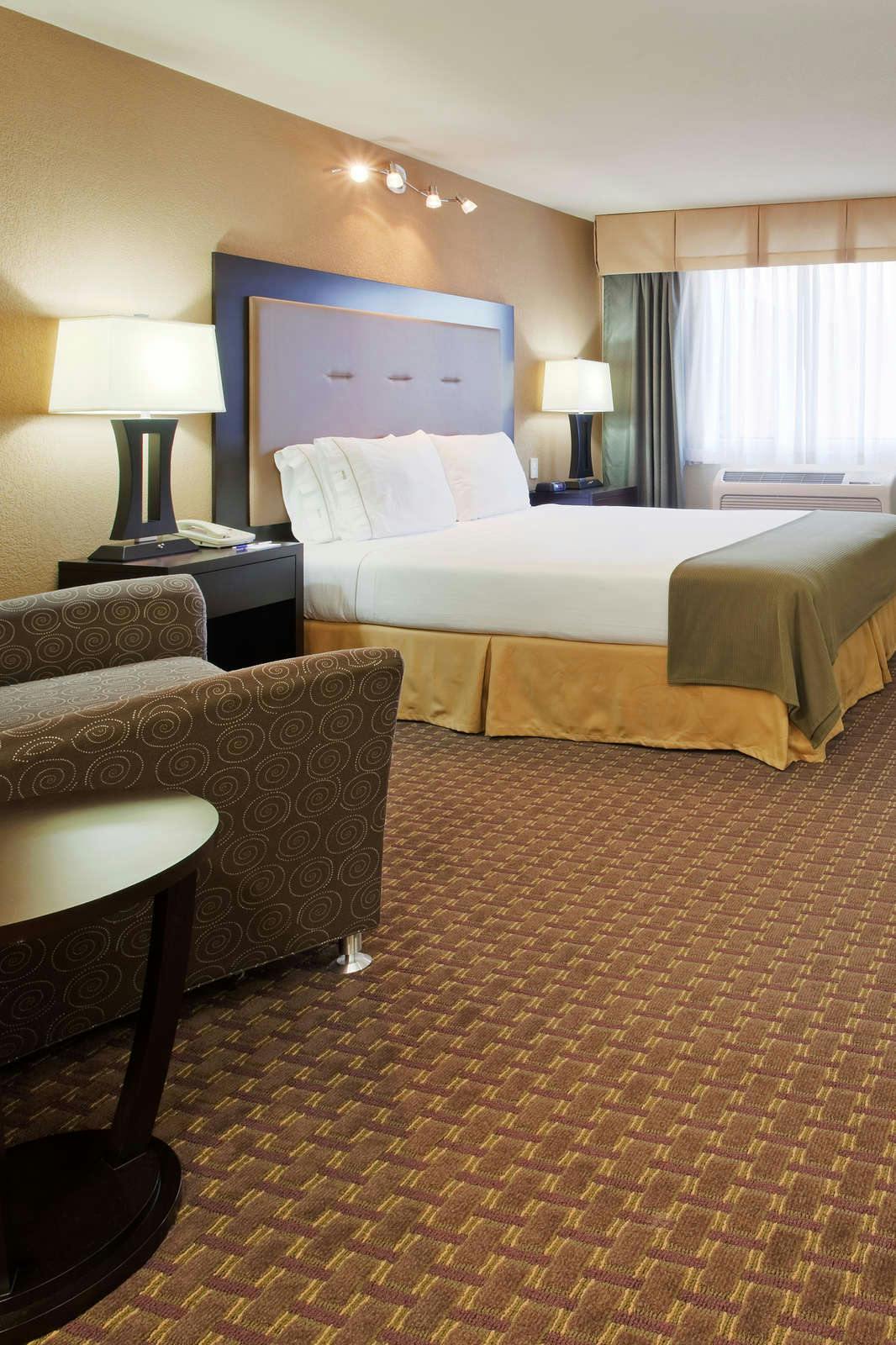 Hotel Holiday Inn Express Union City photo 1