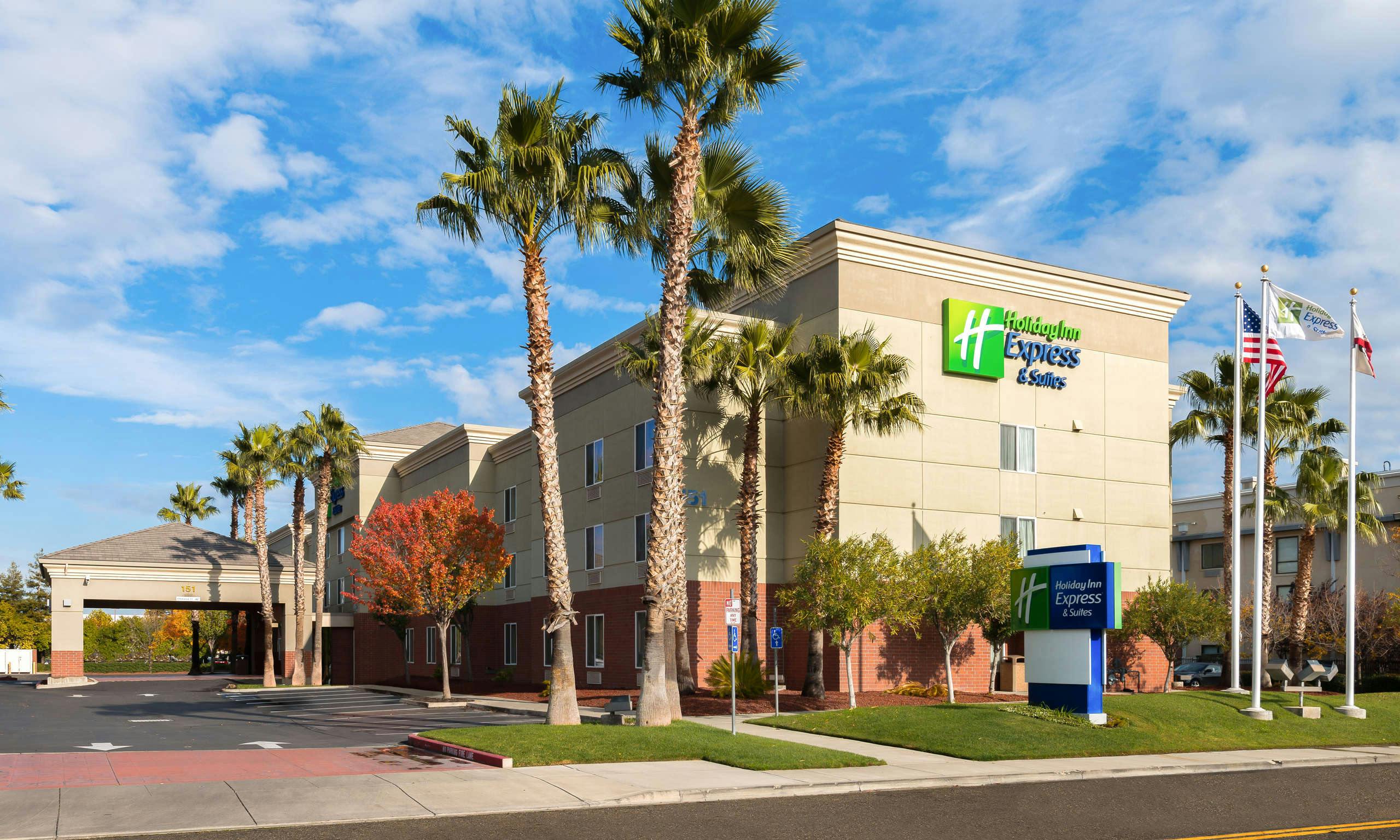 Holiday Inn Express Hotel & Suites Vacaville, Vallejo - Fairfield ...