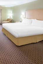 Hotel Holiday Inn Express Hotel & Suites Vacaville photo 1