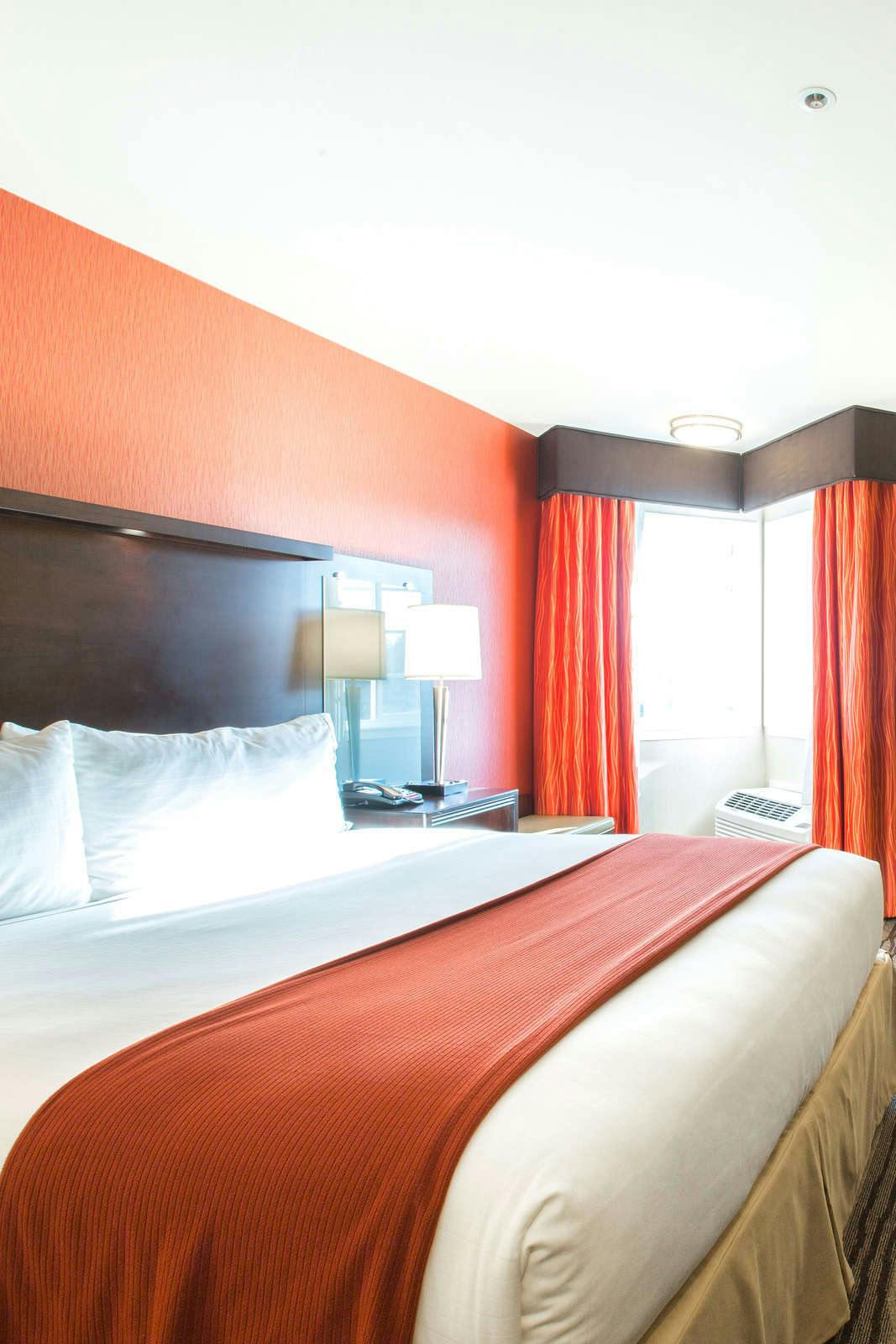 Hotel Holiday Inn Express Mountain View photo 2