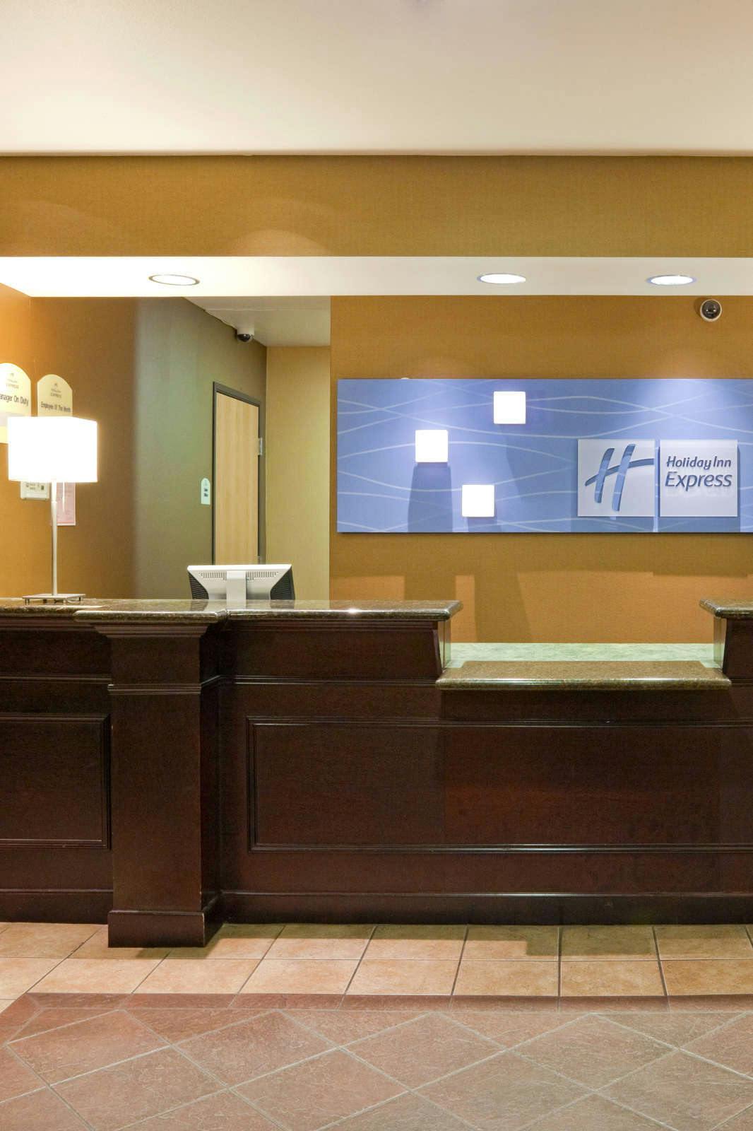Hotel Holiday Inn Express Hotel & Suites Livermore photo 3