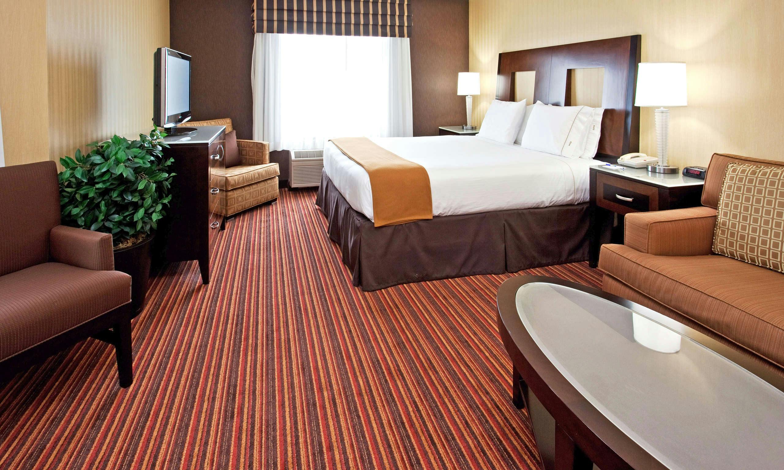 Holiday Inn Express Belmont
