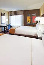 Hotel Holiday Inn Express Belmont photo 2
