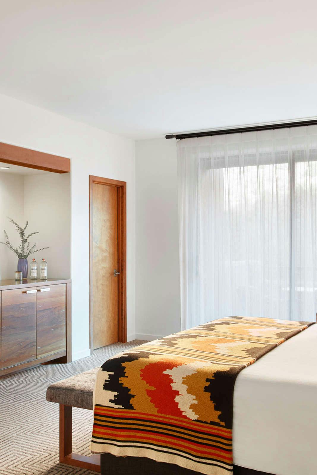 Hotel Enchantment photo 3