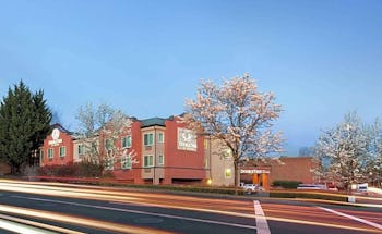 DoubleTree by Hilton Hotel Portland - Tigard