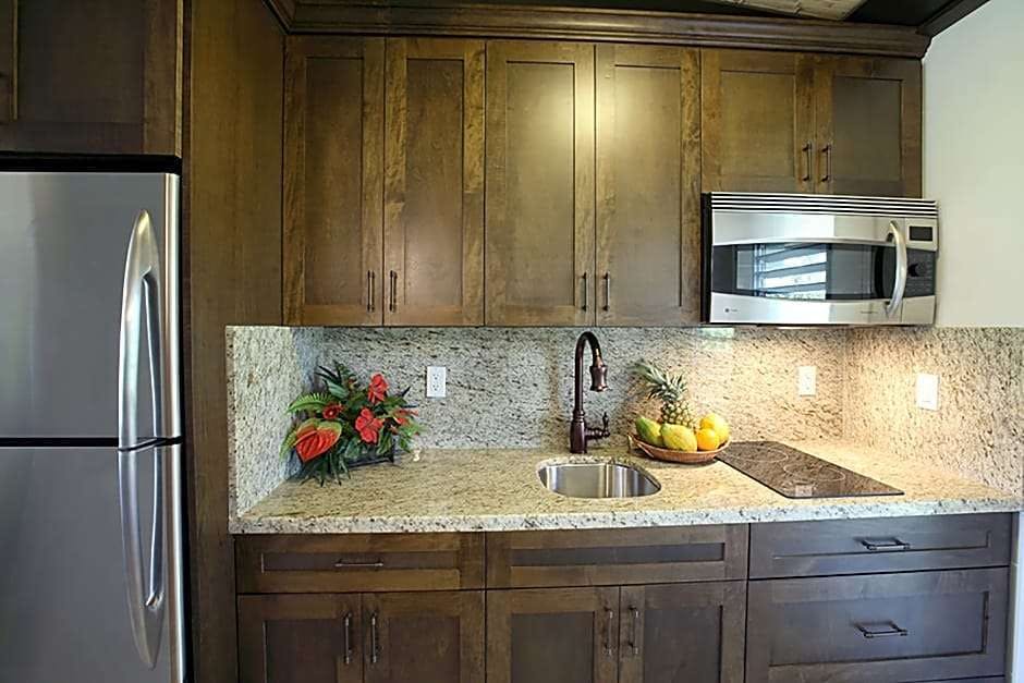 Hotel The Mauian - Boutique Beach Studios on Napili Bay photo 1