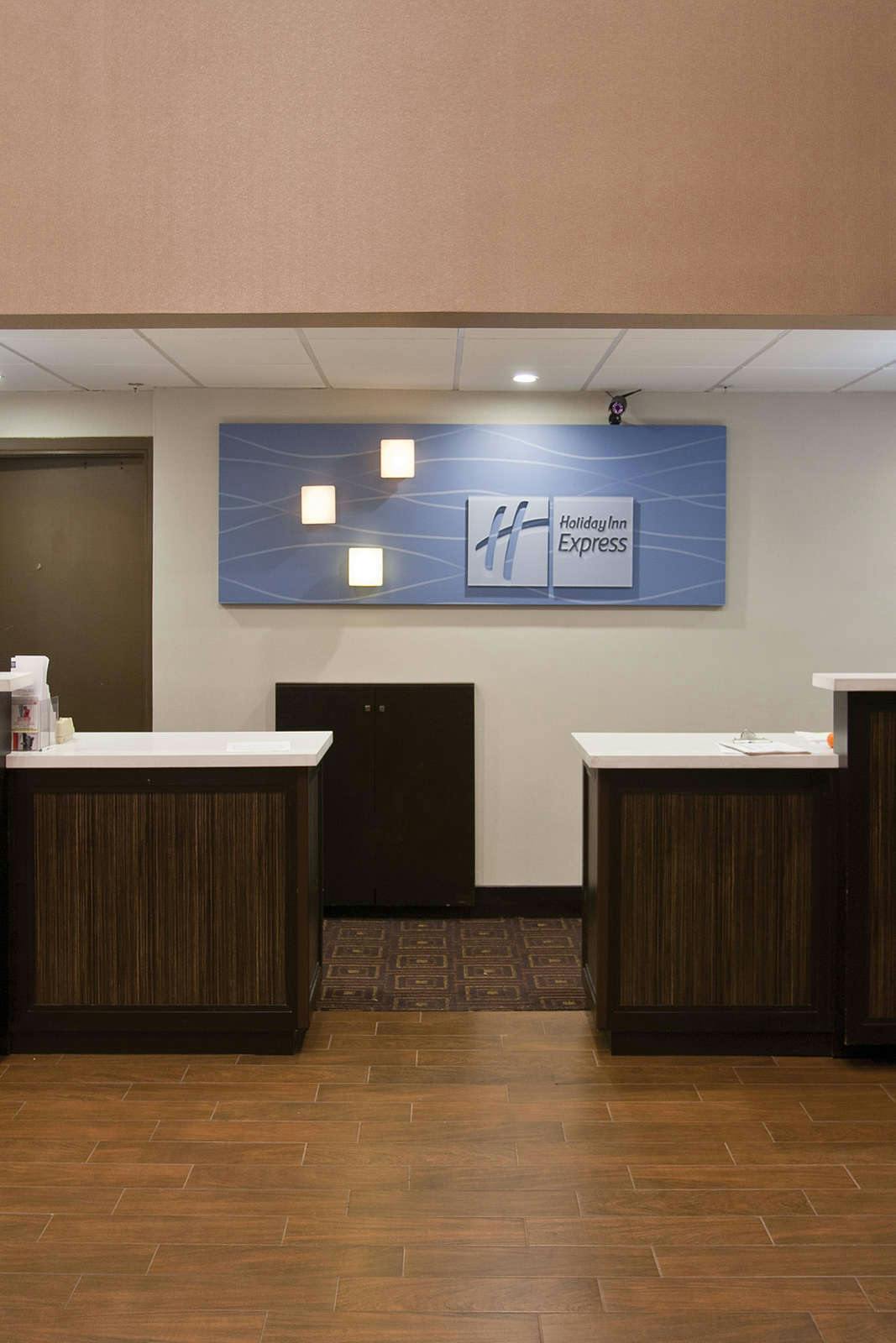 Hotel Holiday Inn Express SFO South photo 4