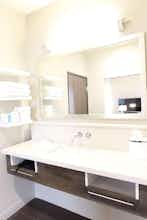 Hotel Hampton Inn & Suites Dallas Market Center photo 1