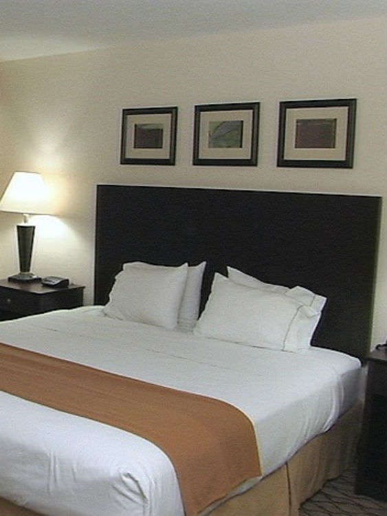 Hotel Holiday Inn Express St Croix Valley photo 5