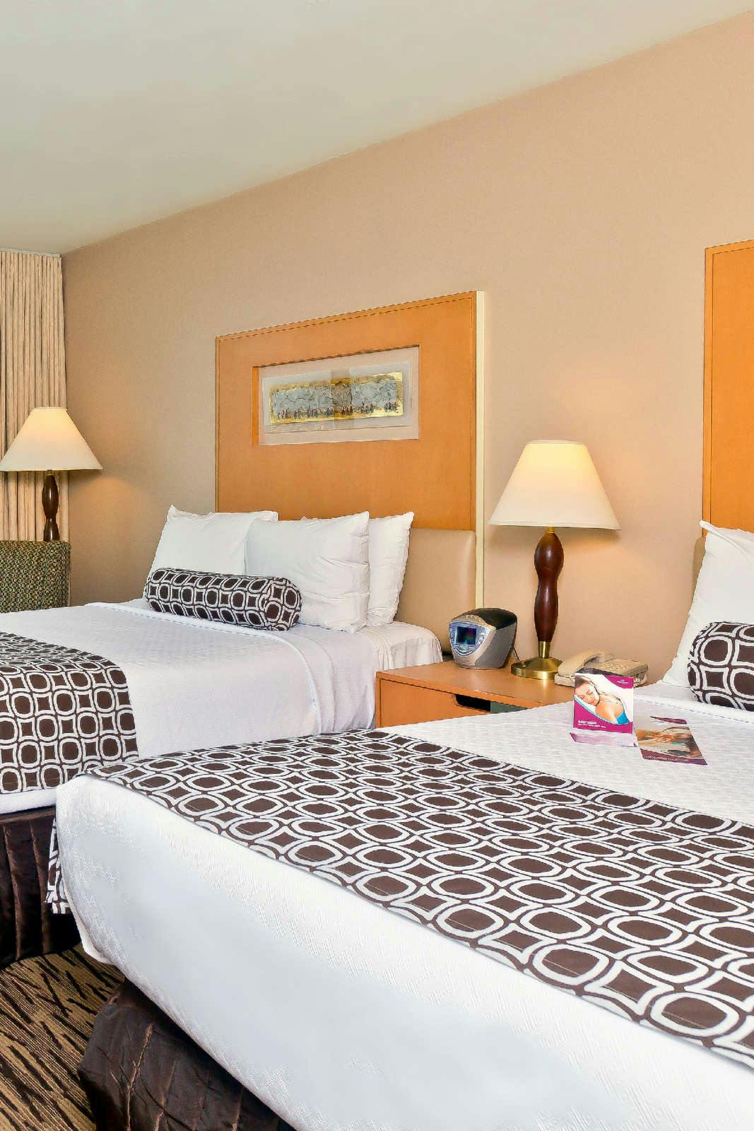 Hotel Crowne Plaza SAN FRANCISCO AIRPORT photo 2