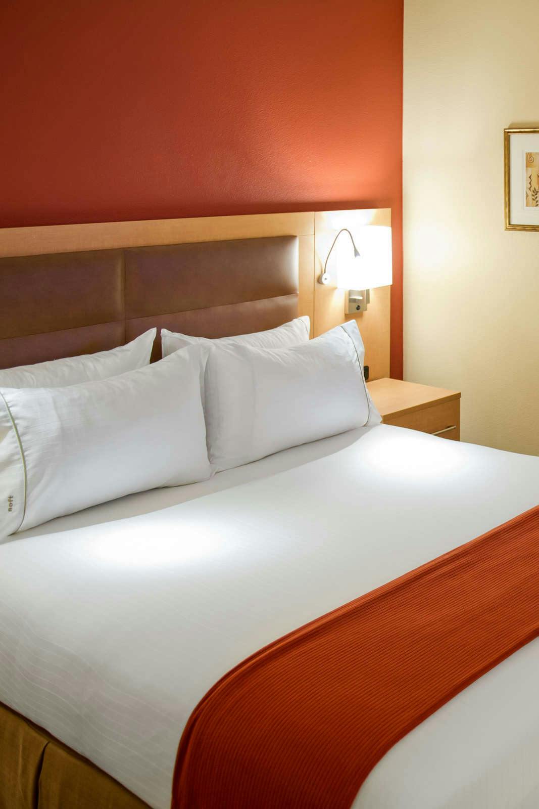Holiday Inn Express Hotel Suites Fremont Oakland Hoteltonight