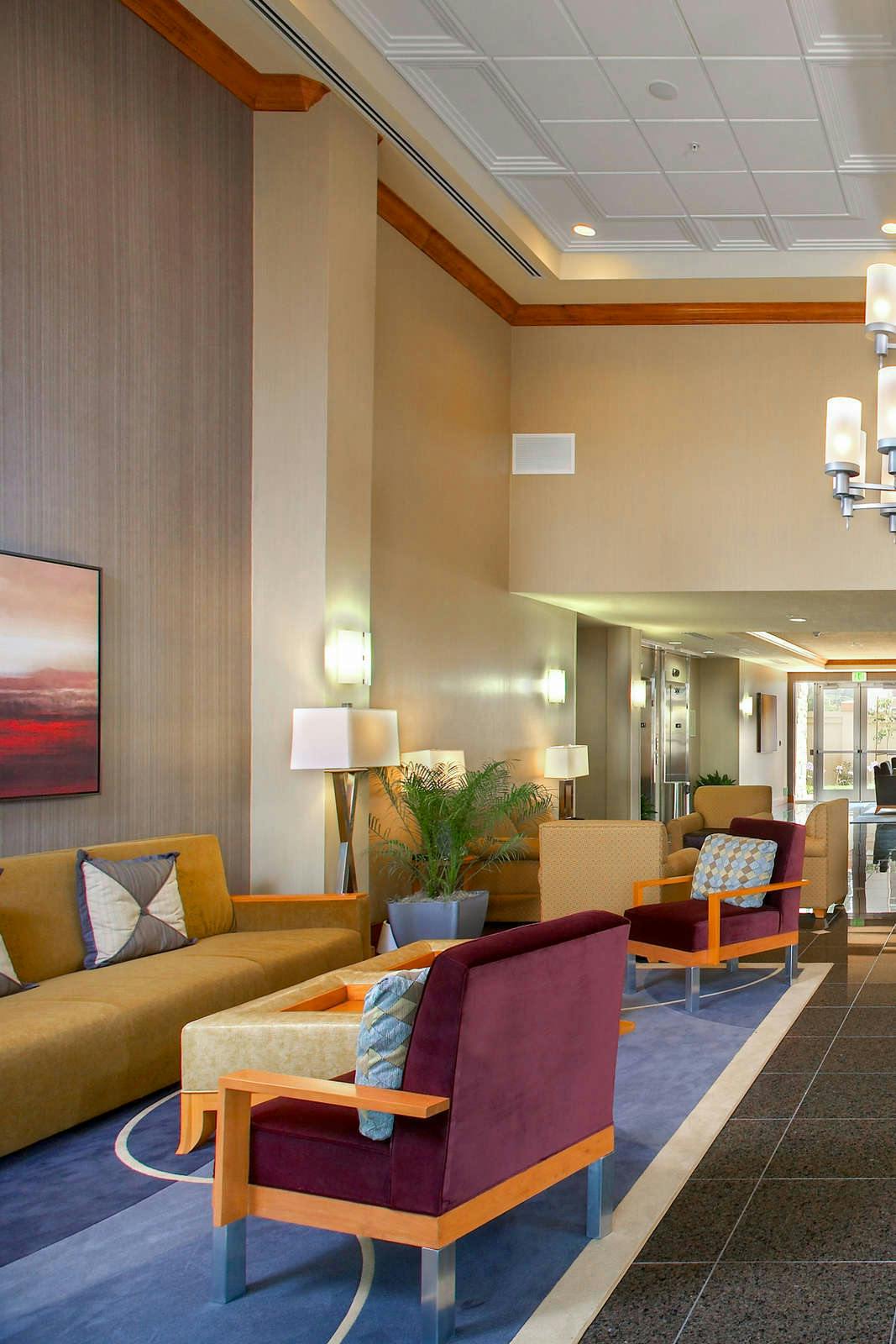 Hotel Holiday Inn Hotel & Suites Oakland Airport photo 5