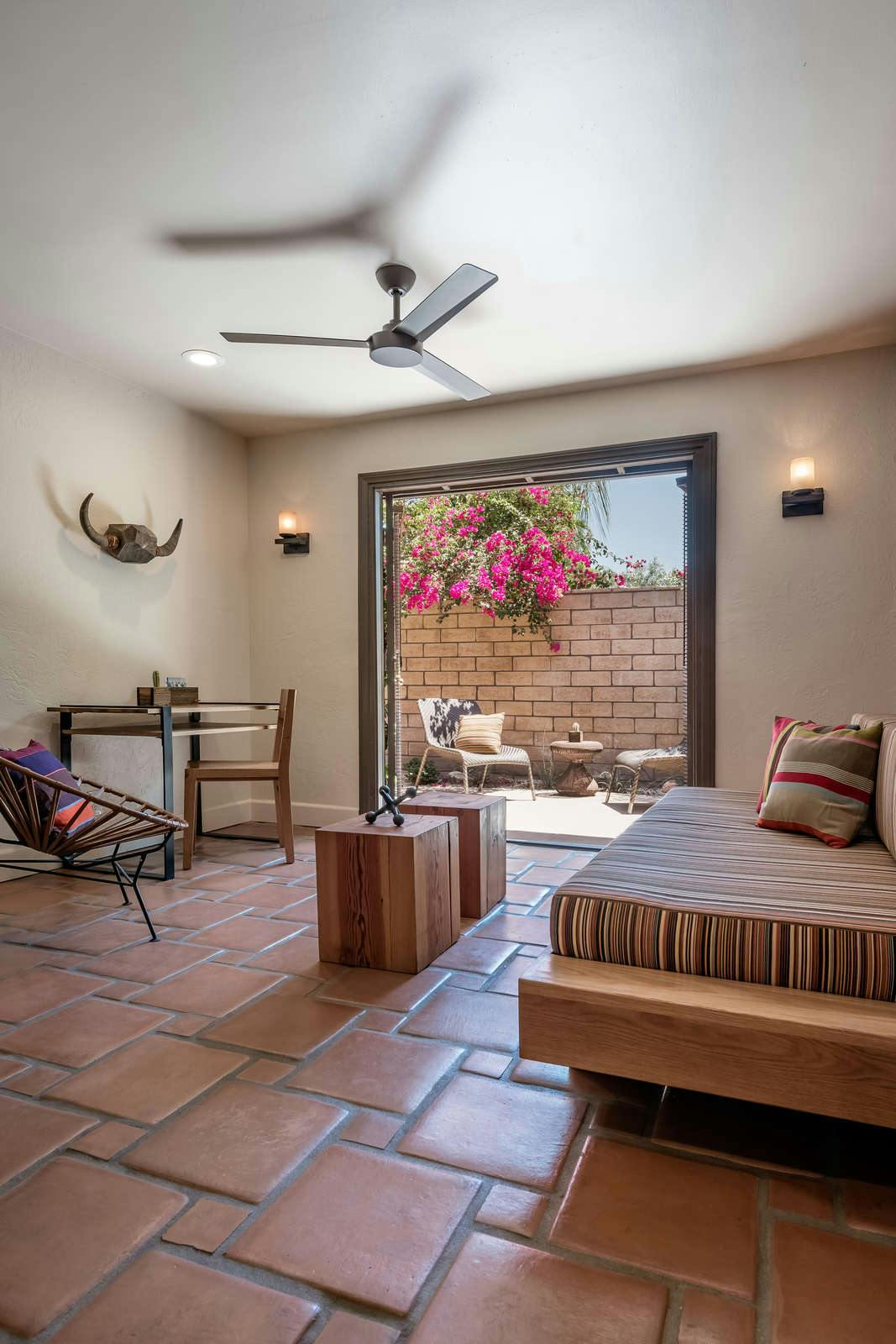 Hotel Santiago Resort - A Gay Men's Resort photo 4