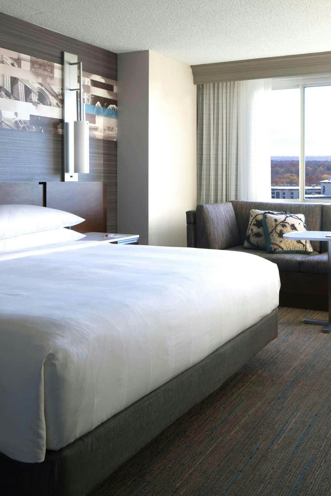 Hotel Kansas City Marriott Country Club Plaza photo 2