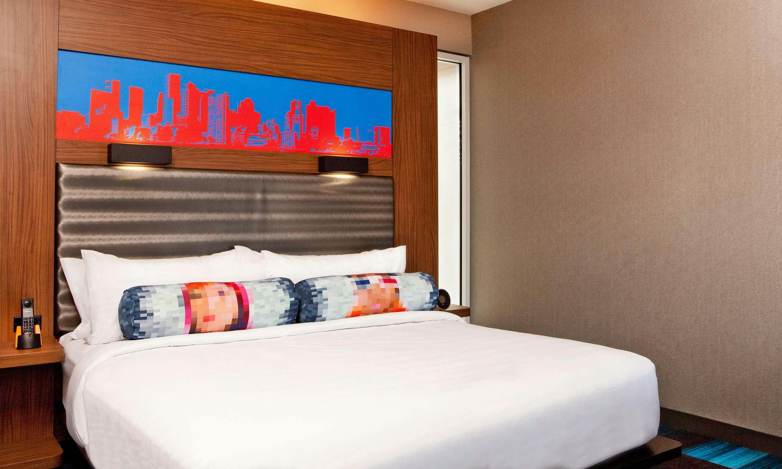 Aloft Boston Seaport