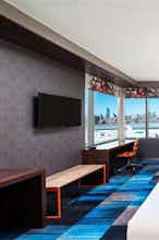 Hotel Aloft Boston Seaport photo 3