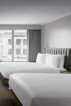 Hotel The Duniway Portland, a Hilton Hotel photo 2