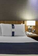 Hotel Holiday Inn Express Edinburgh Airport photo 4