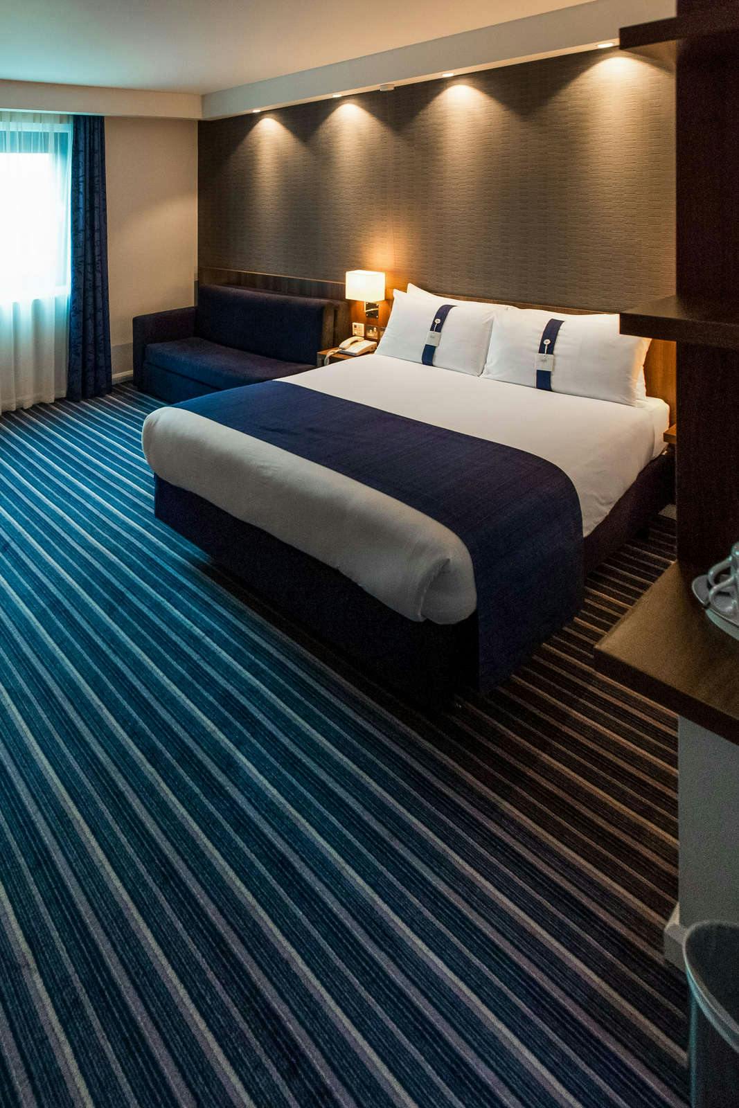 Hotel Holiday Inn Express London Stratford photo 2