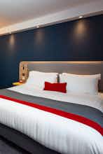 Hotel Holiday Inn Express Glasgow Airport photo 3