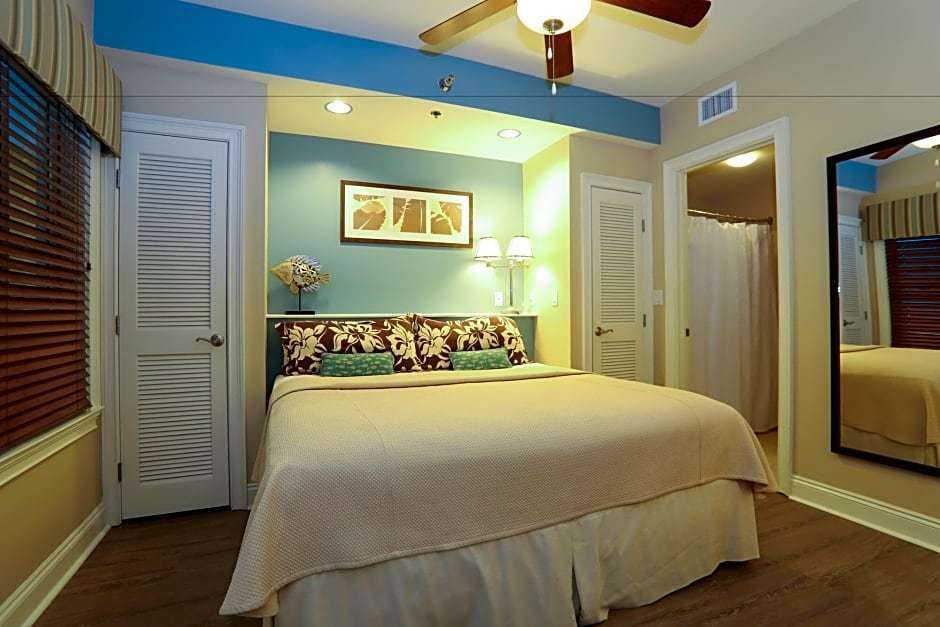 Hotel Carillon Beach Resort Inn by Wyndham Vacation Rentals photo 1