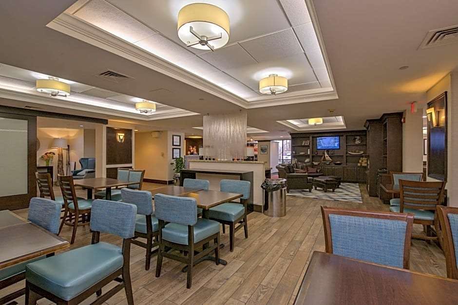 Hotel Hampton Inn Portsmouth Central photo 2