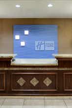 Hotel Holiday Inn Express Hotel & Suites Marina - State Beach photo 4