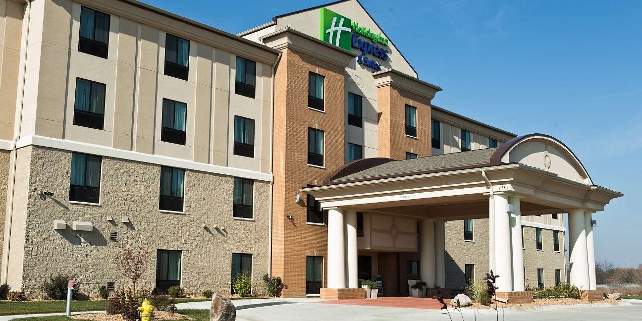 Holiday Inn Express Hotel & Suites Urbandale