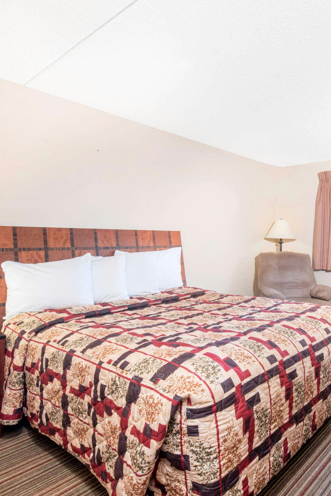 Hotel Knights Inn & Suites Grand Forks photo 3