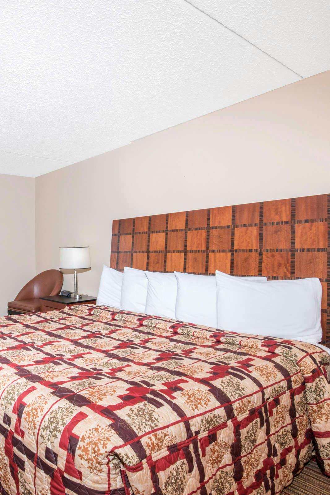 Hotel Knights Inn & Suites Grand Forks photo 4