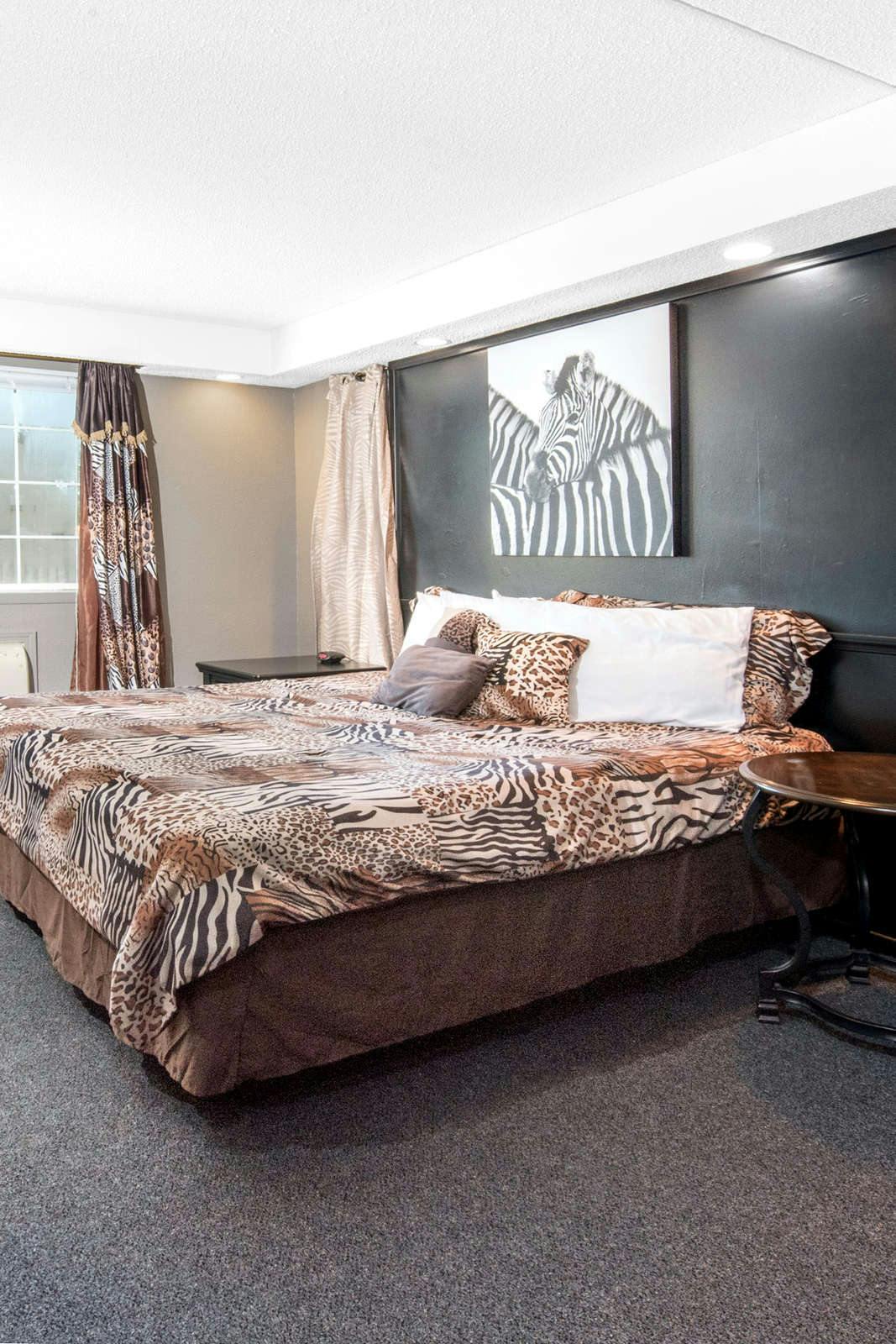 Hotel Knights Inn & Suites Grand Forks photo 1