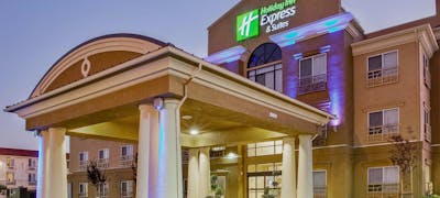 Holiday Inn Express Hotel & Suites Salinas