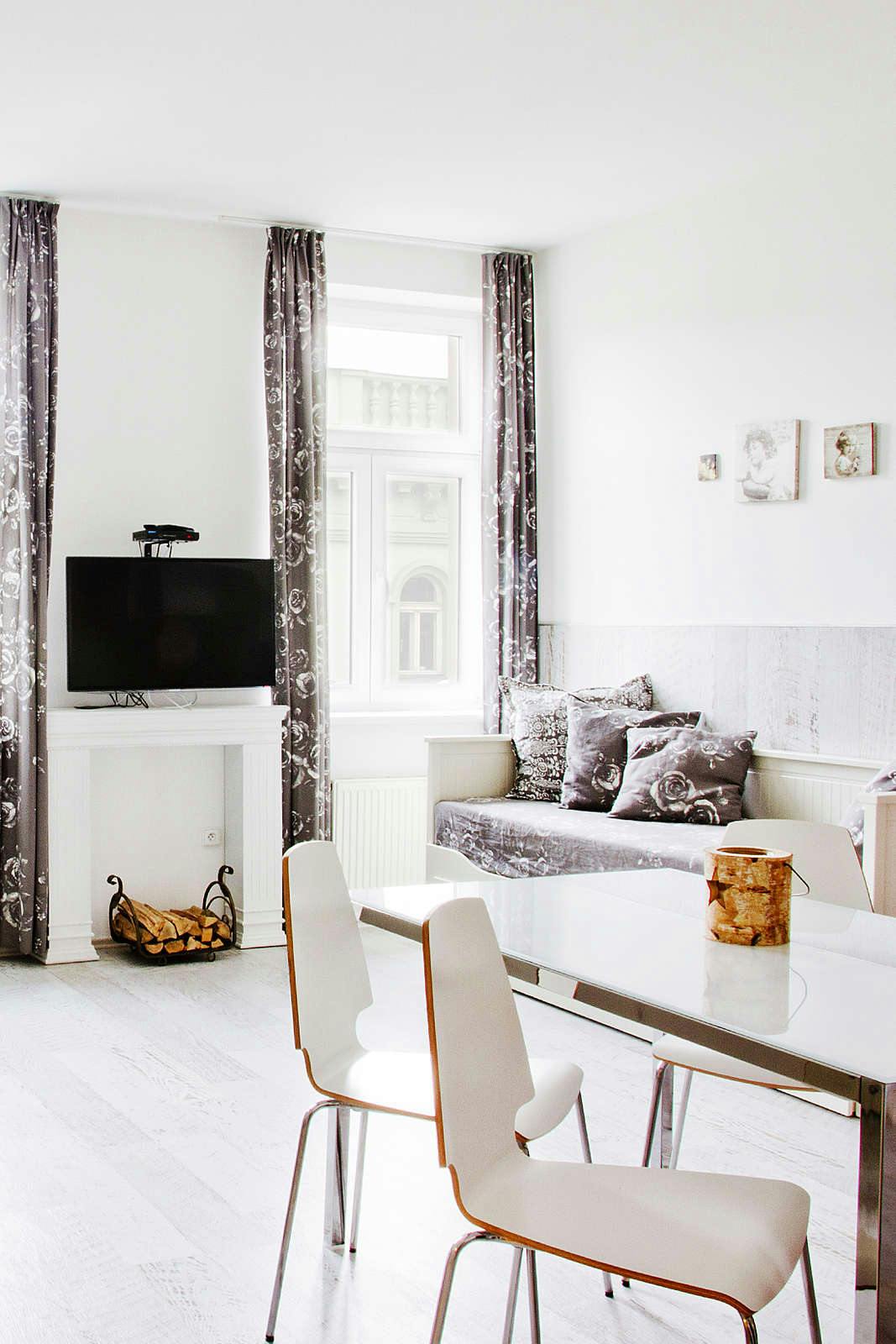 Hotel Royal Court Apartments photo 4