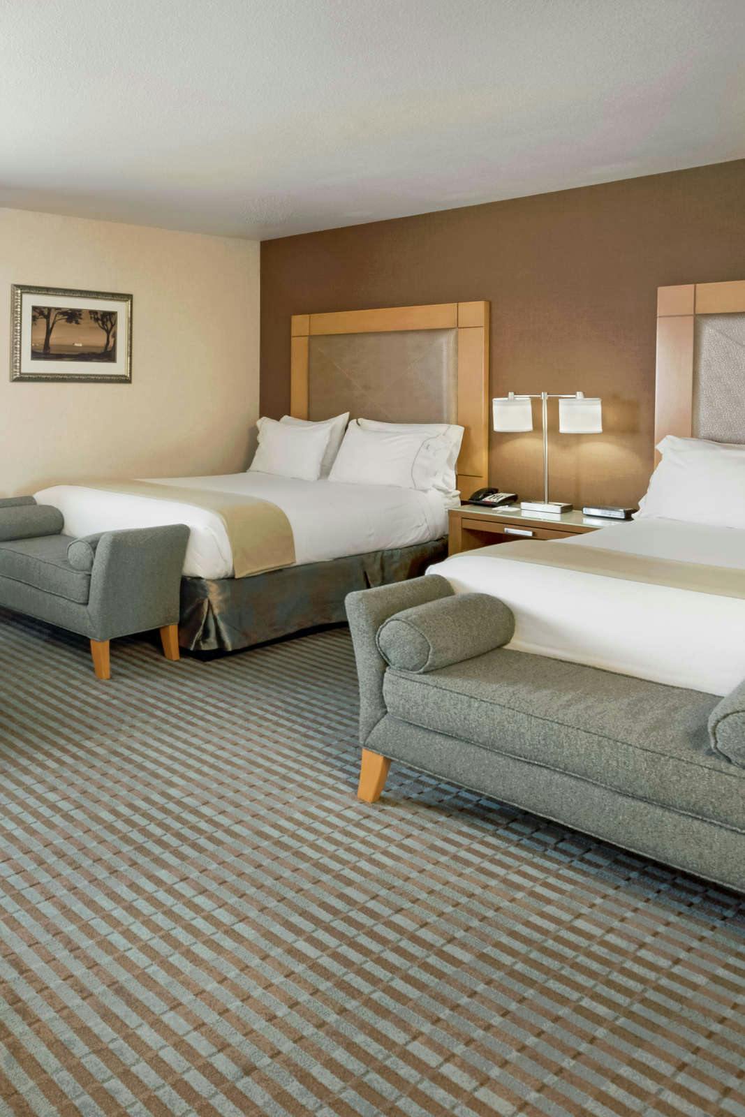 Hotel Holiday Inn Express Monterey Cannery Row photo 2