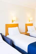 Hotel Holiday Inn London Gatwick Airport photo 2