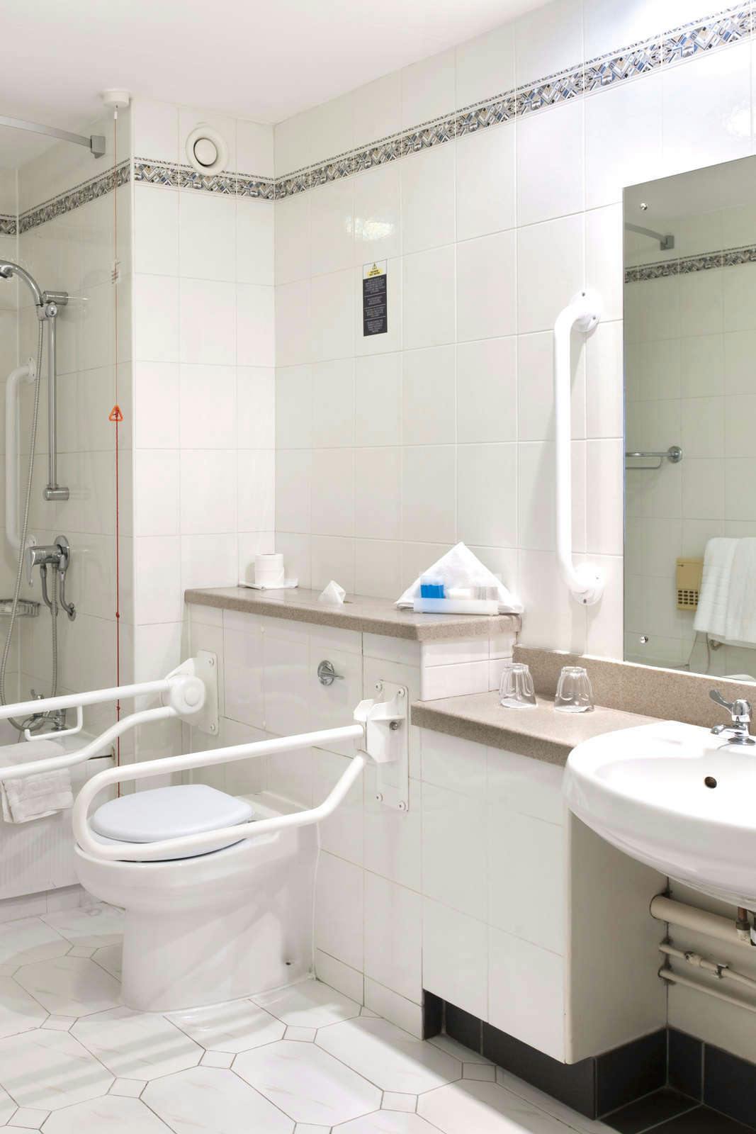 Hotel Holiday Inn London Gatwick Airport photo 3