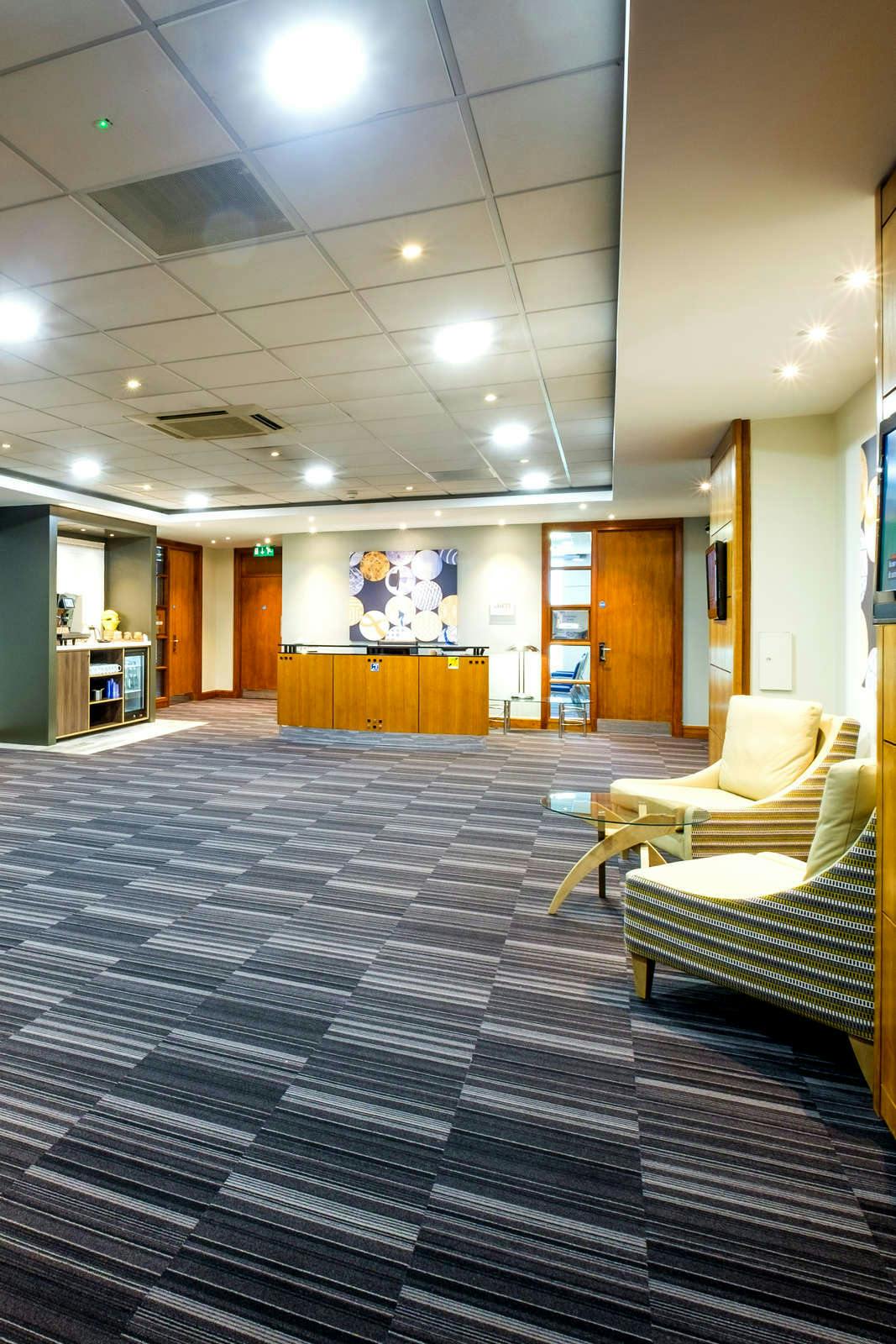 Hotel Holiday Inn London Gatwick Airport photo 4