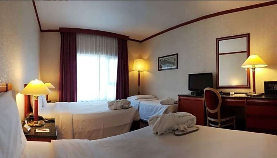 Hotel Russott Hotel Venezia San Giuliano photo 2