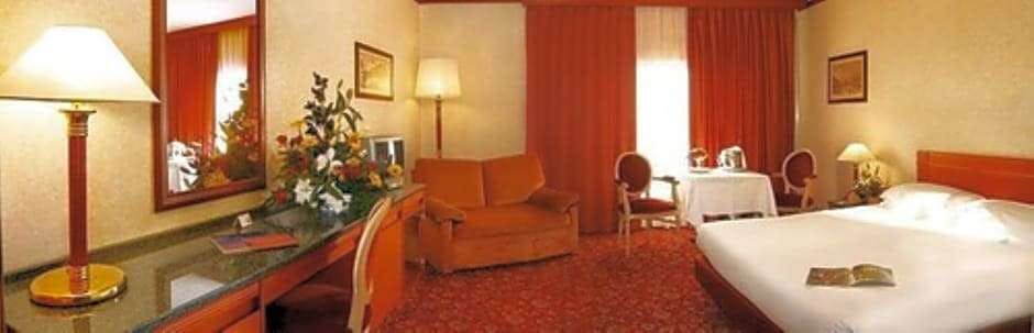 Hotel Russott Hotel Venezia San Giuliano photo 5