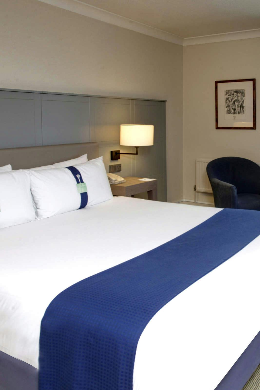 Hotel Holiday Inn Farnborough photo 5