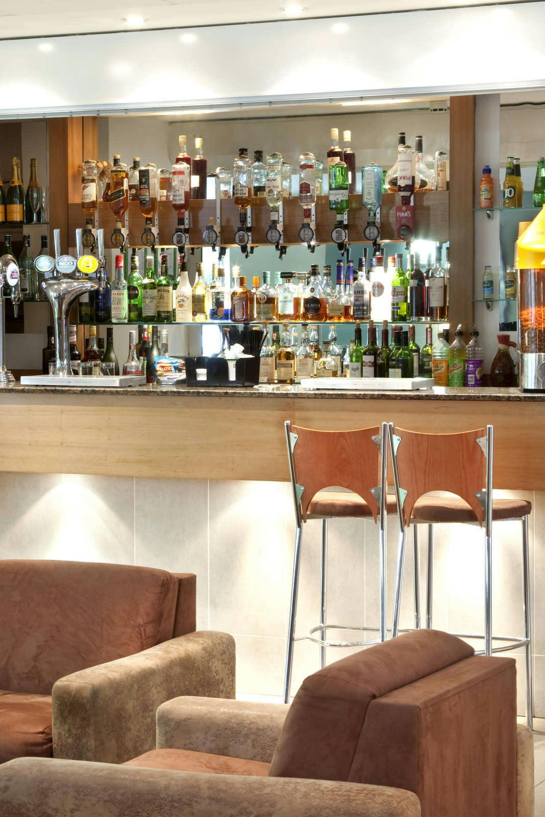 Hotel Holiday Inn Bristol Airport photo 1