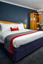 Hotel Holiday Inn Express Manchester - Salford Quays photo 1