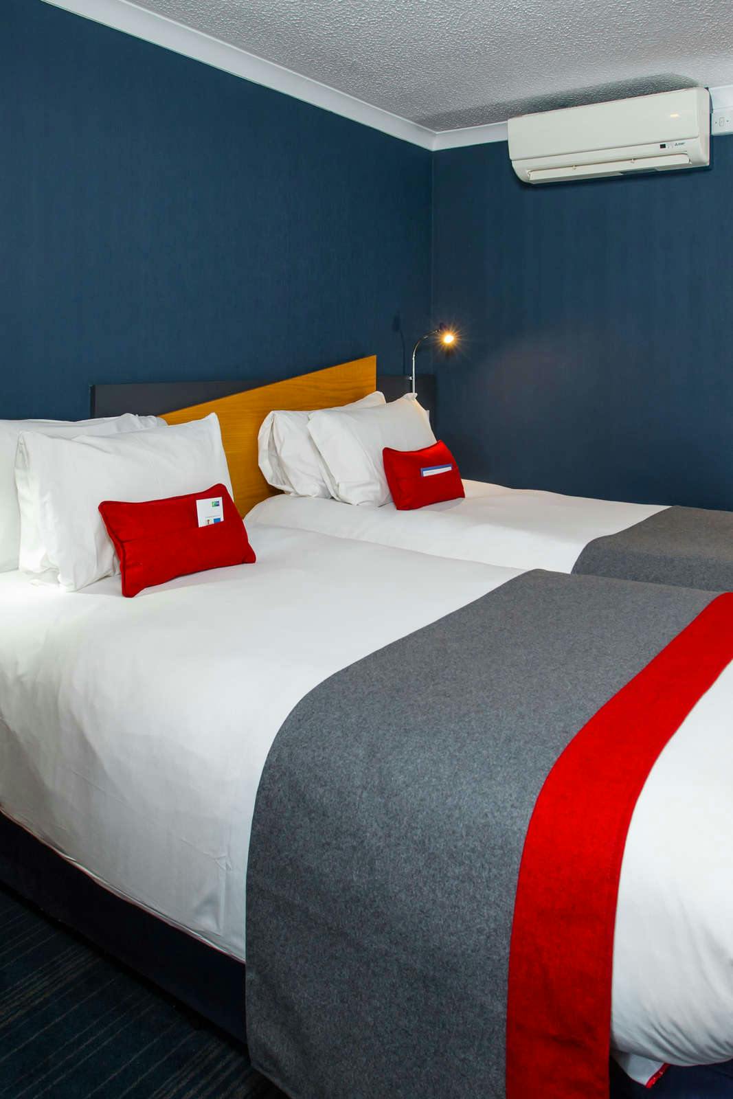 Hotel Holiday Inn Express Manchester - Salford Quays photo 4