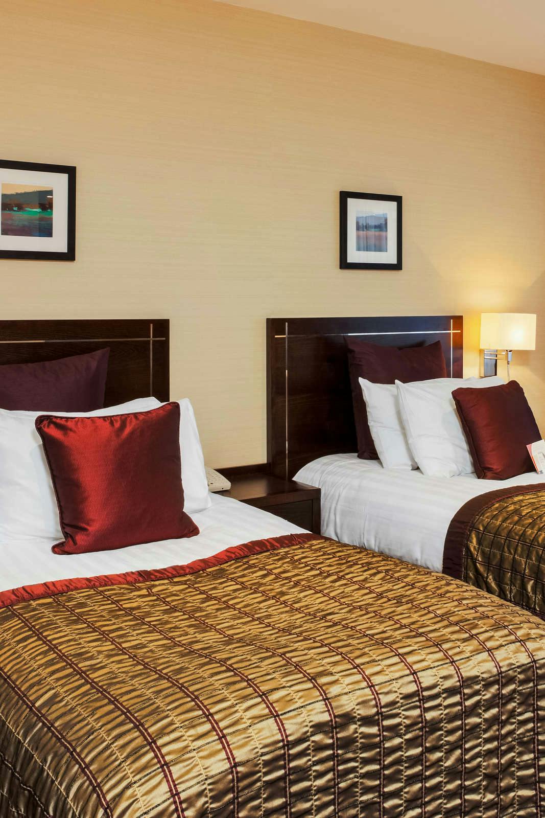 Hotel Crowne Plaza London Gatwick Airport photo 5