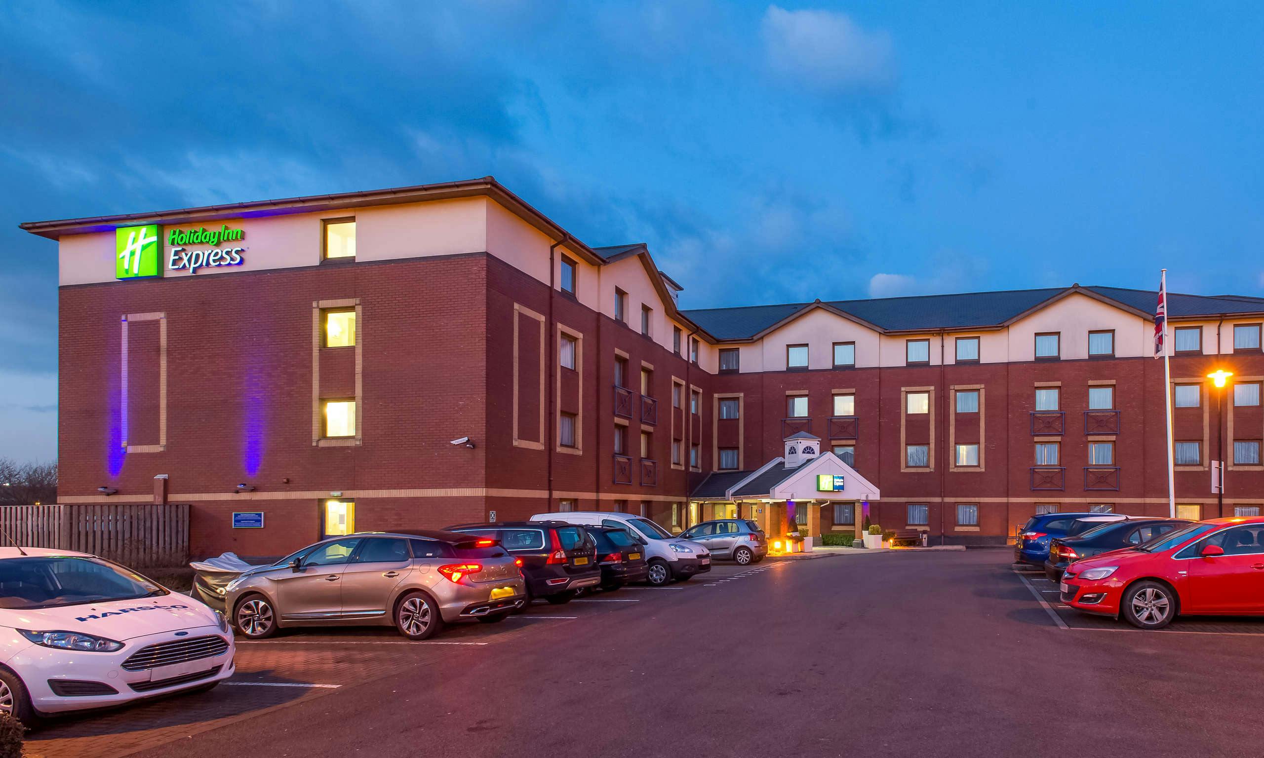 Holiday Inn Express Bristol North
