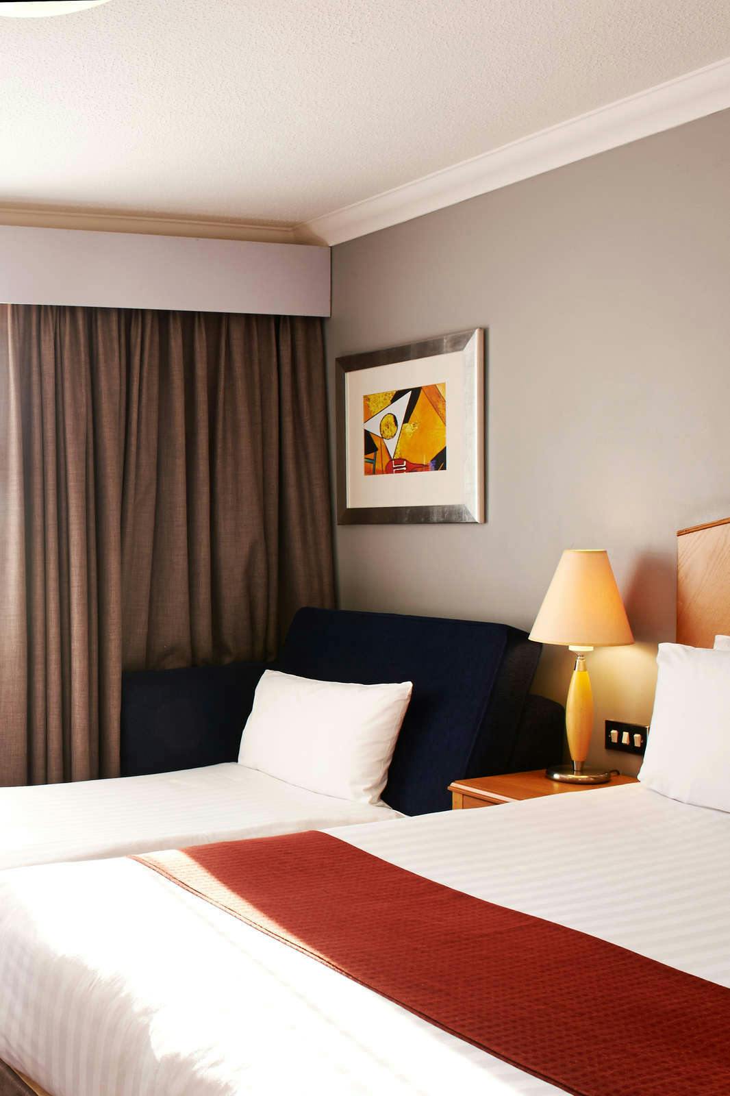 Hotel Holiday Inn Manchester West photo 4